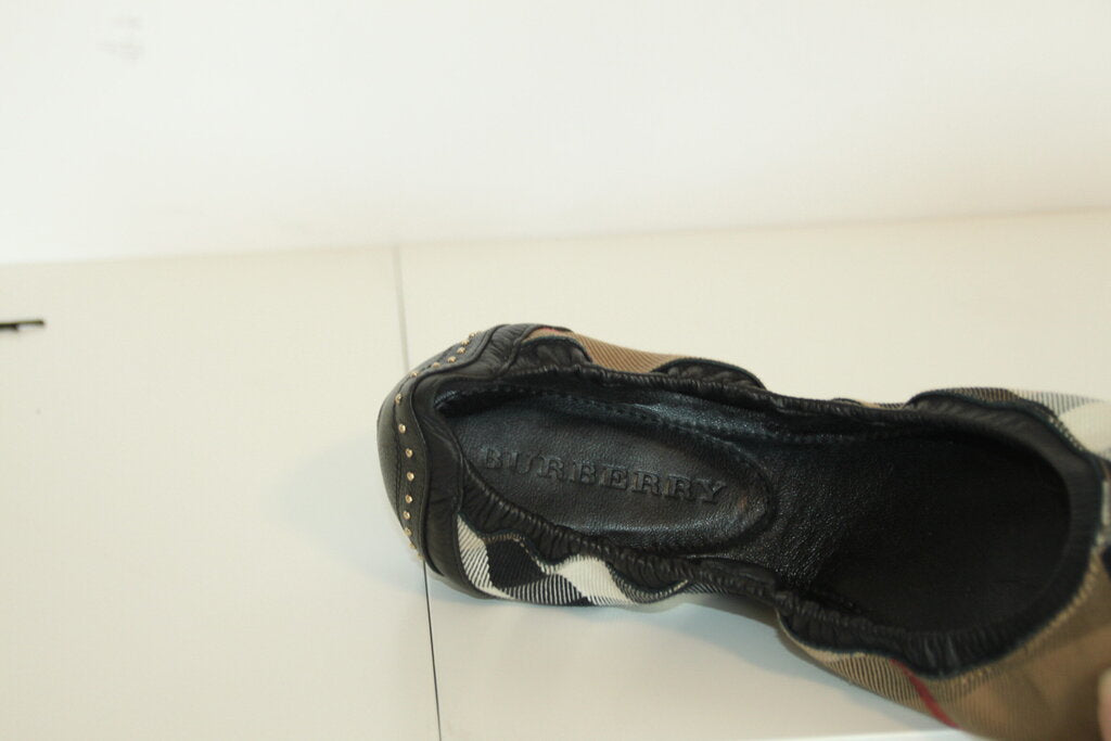 Burberry Ballet Flats Size -40