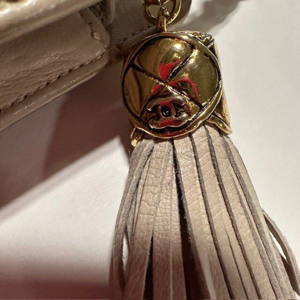 Chanel Vintage Lambskin Crossbody Bag